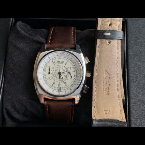 Alpina Heritage Chronograph Telemeter Wristwatch - Picture 4 of 8